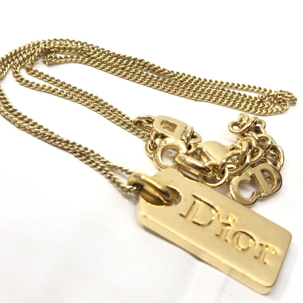 Dior（ディオール） プレートトップ ゴールドカラーネックレスの買取